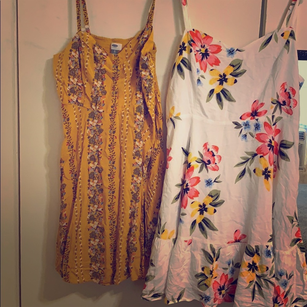 Old Navy Floral Summer dresses